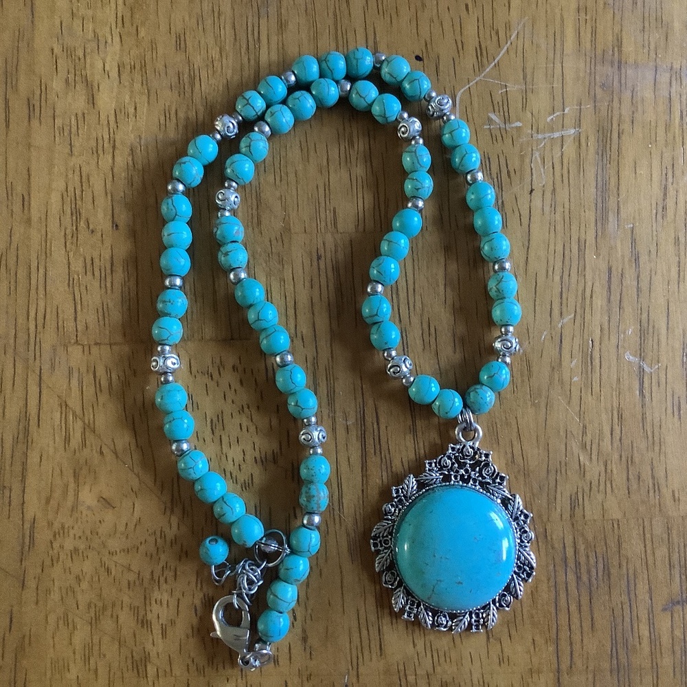 TURQUOISE NECKLACE